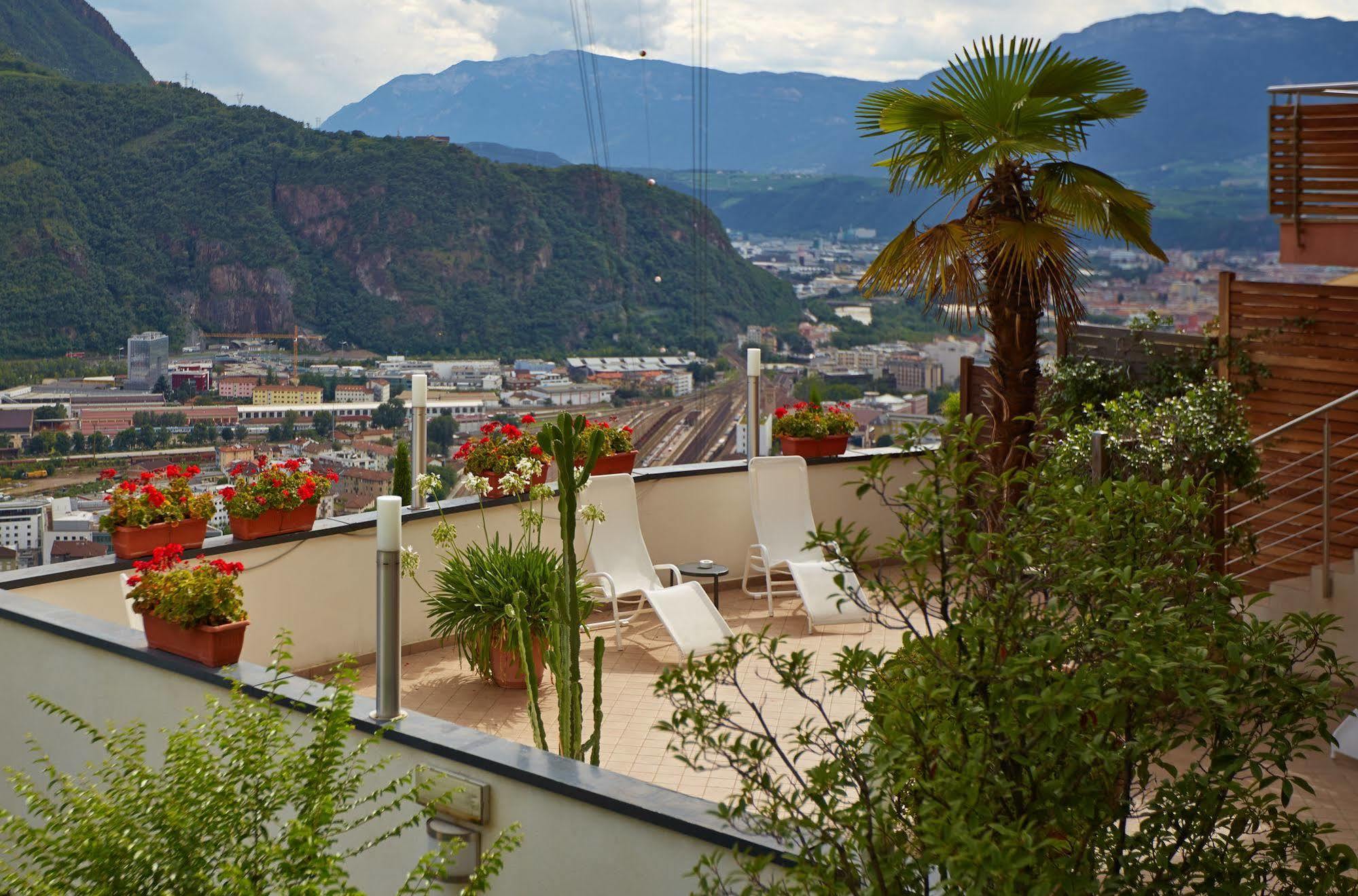 Hotel Eberle Bolzano Exteriör bild